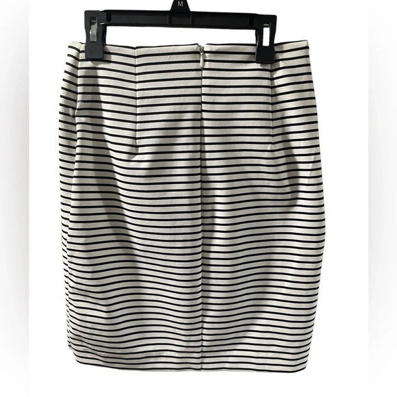 Finders Keepers Tightrope Skirt In Stripe Print Size XS. Small Snag See Pic NWT. - Picture 6 of 8